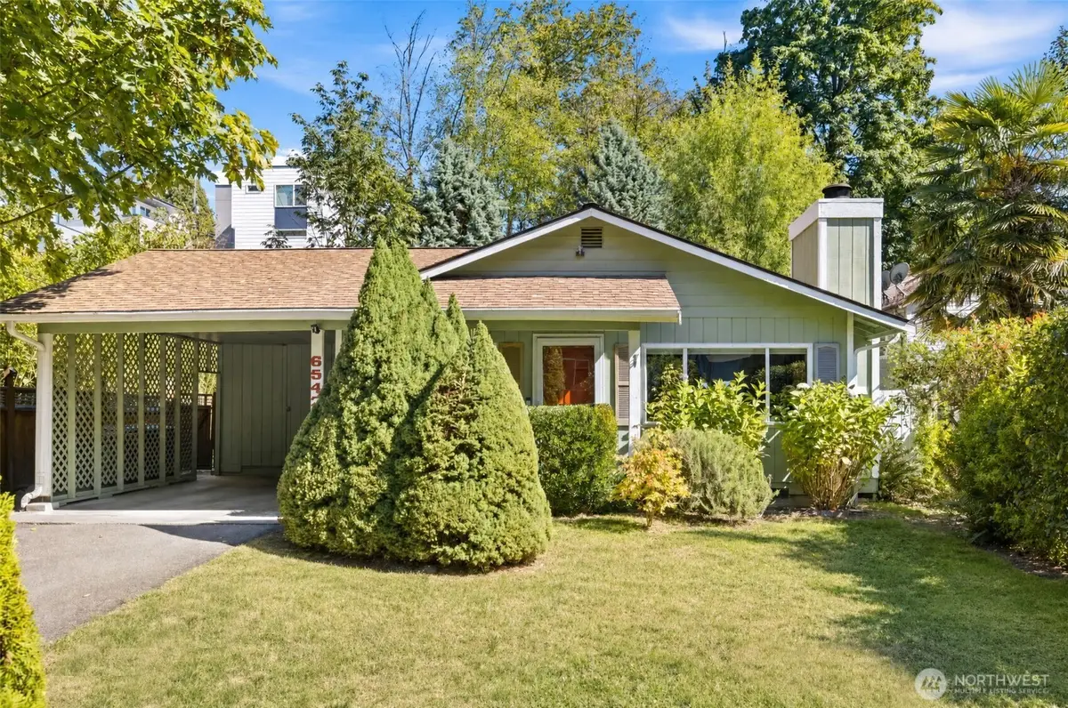 6542 24th Avenue Sw, Seattle, WA 98106 - #1