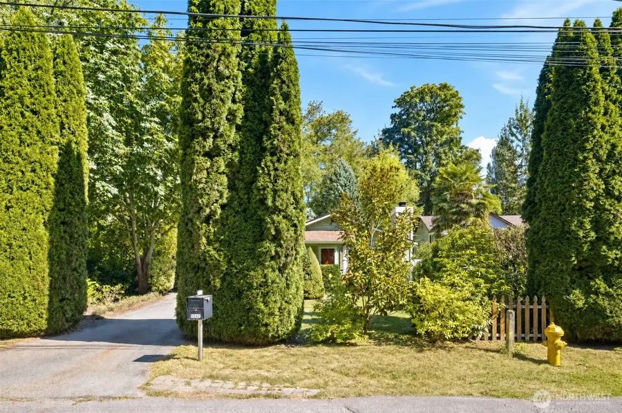 6542 24th Avenue Sw, Seattle, WA 98106 - #2
