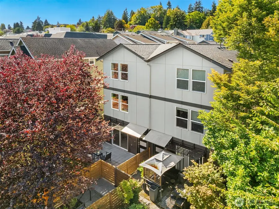 3627 Gilman Avenue W, Seattle, WA 98199 - #3