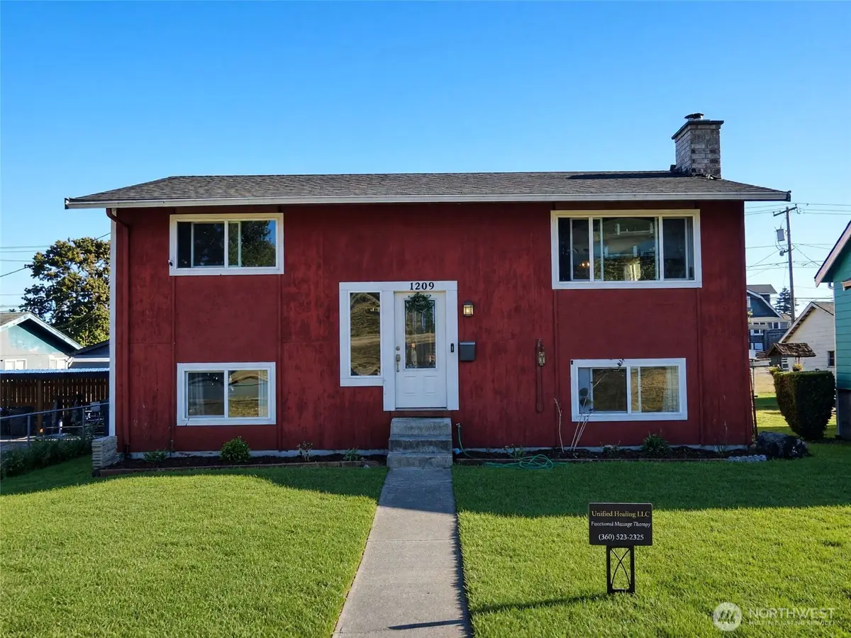 1209 E 5th Street, Port Angeles, WA 98362 - #1