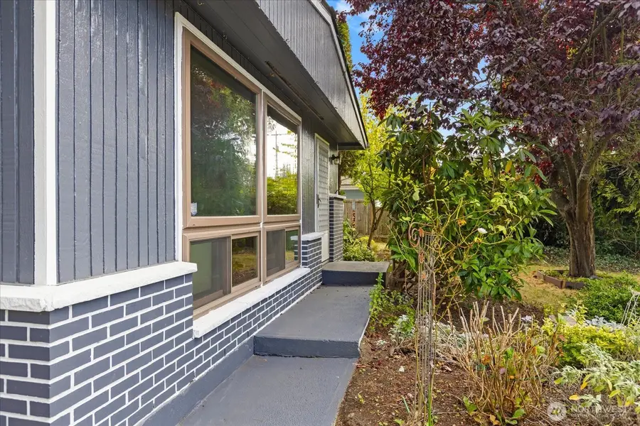 1235 8th Avenue S, Edmonds, WA 98020 - #2