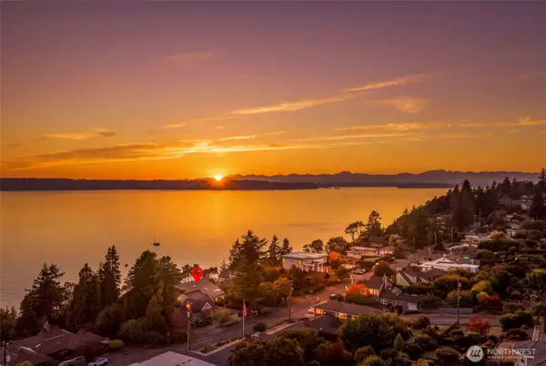 12205 Shorewood Drive Sw, Burien, WA 98146