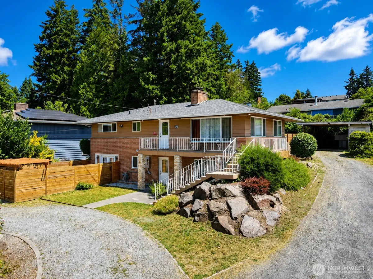 23922 94th Avenue S, Kent, WA 98031 - #1
