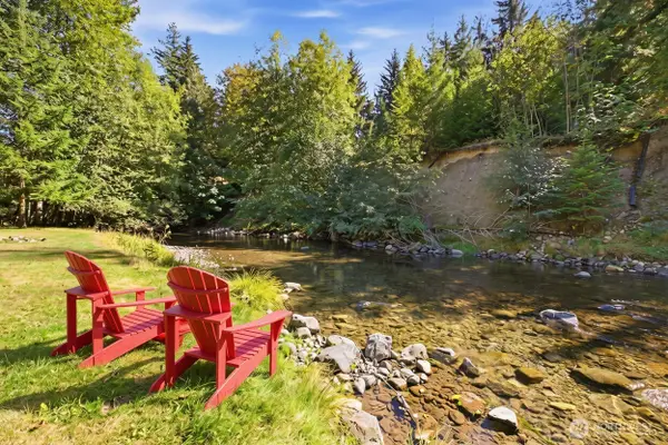 52309 SE 496th Place, Enumclaw, WA 98022