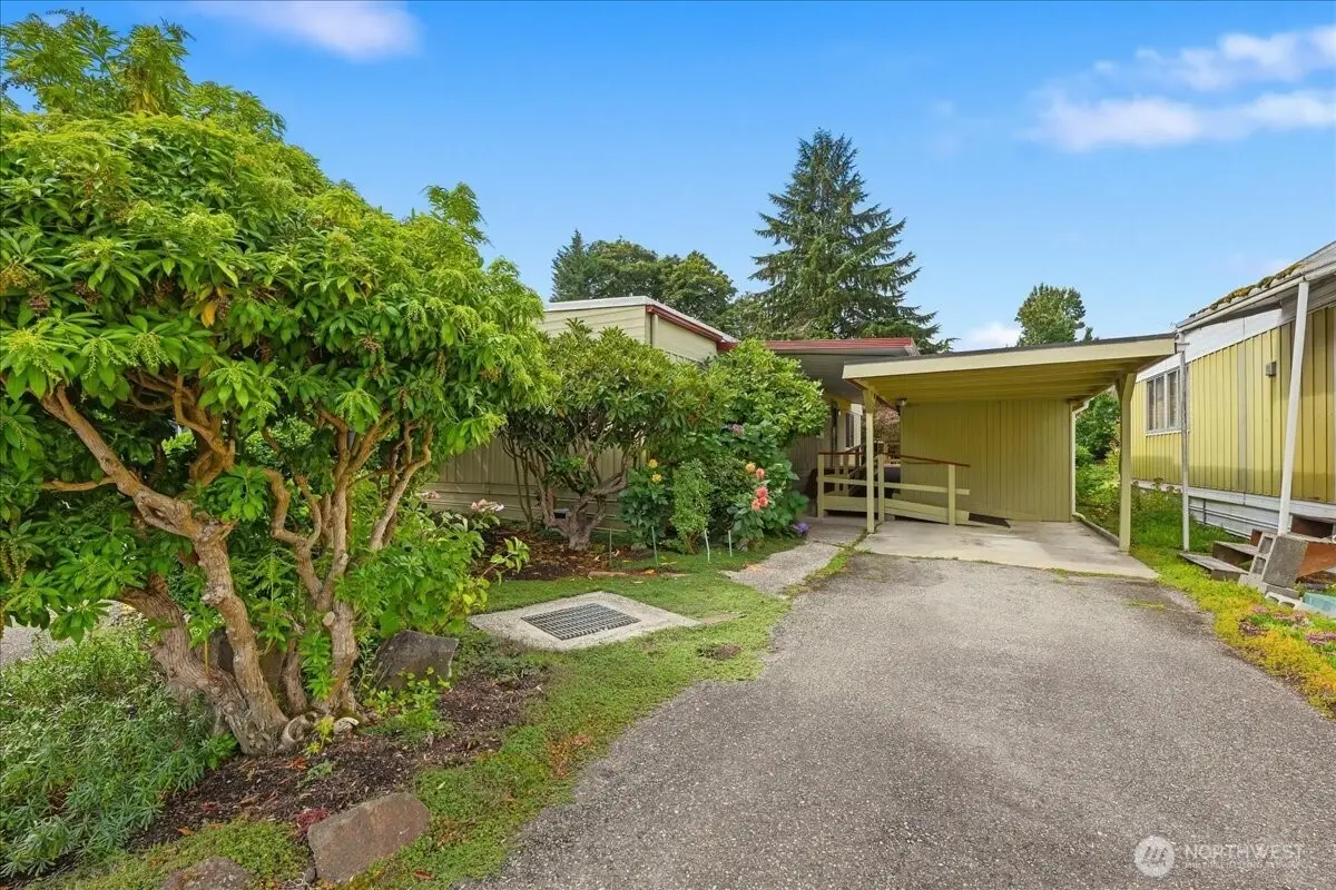 11330 E Riverside Drive #40, Bothell, WA 98043 - #1