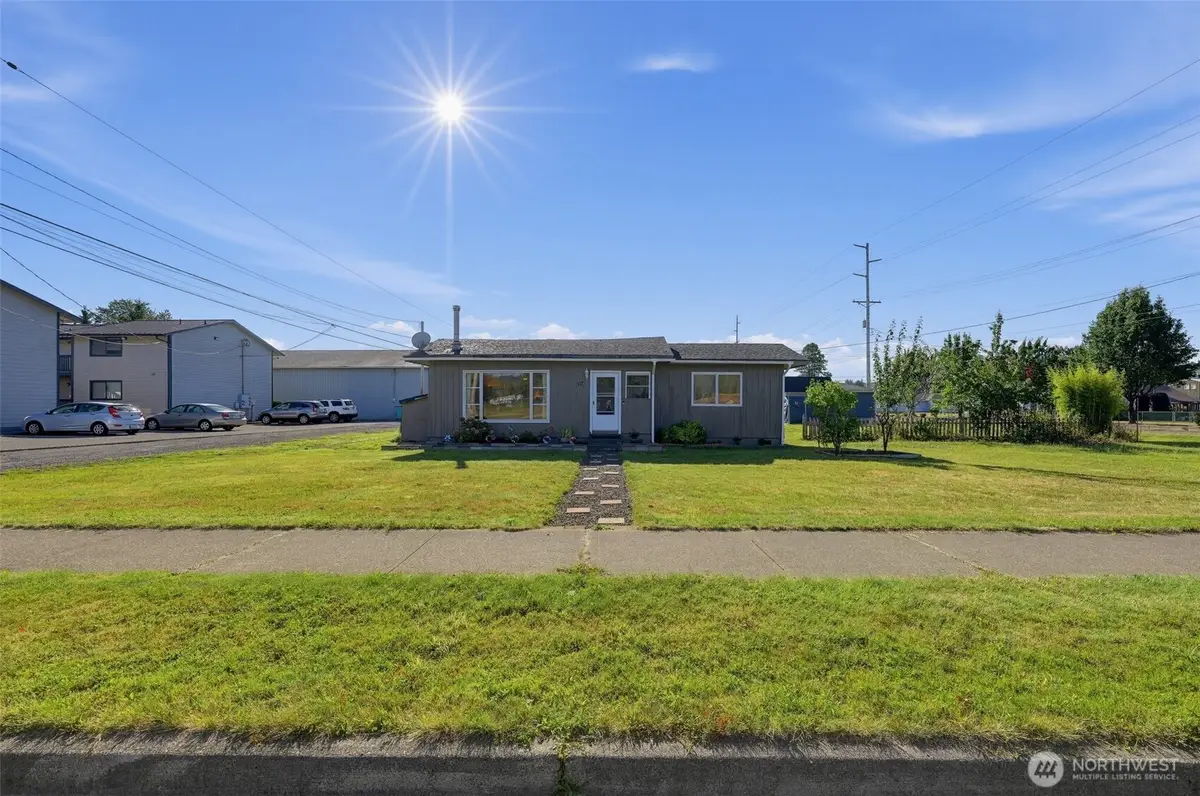 117 J Street, Cosmopolis, WA 98537 - #1