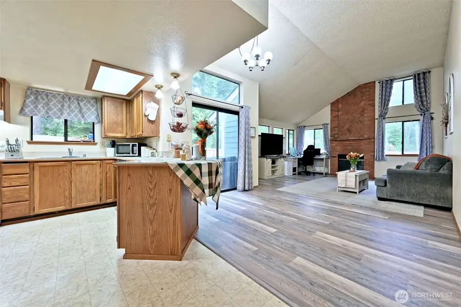 7601 Colony Court Ne, Bremerton, WA 98311 - #3