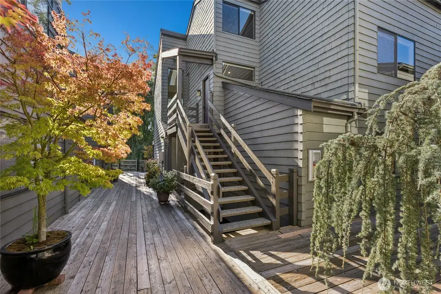 6 Lake Bellevue Drive #209, Bellevue, WA 98005 - #2