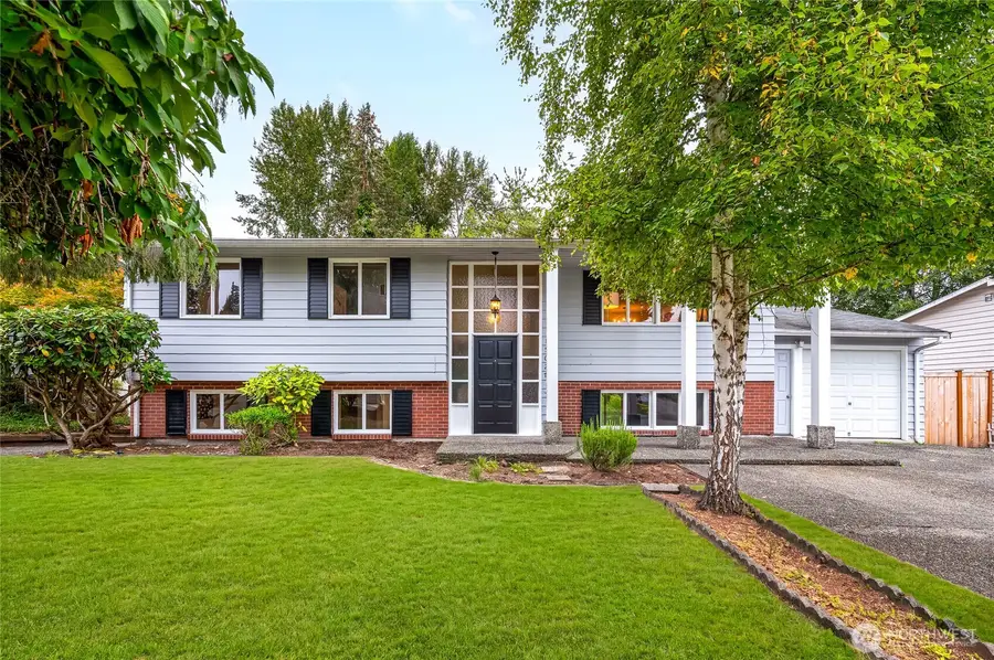 15627 SE 11th Street, Bellevue, WA 98008 - #2