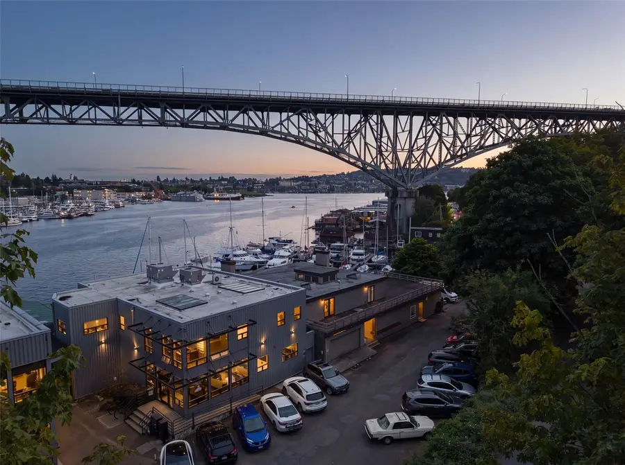 2900 Westlake Avenue N, Seattle, WA 98109 - #2