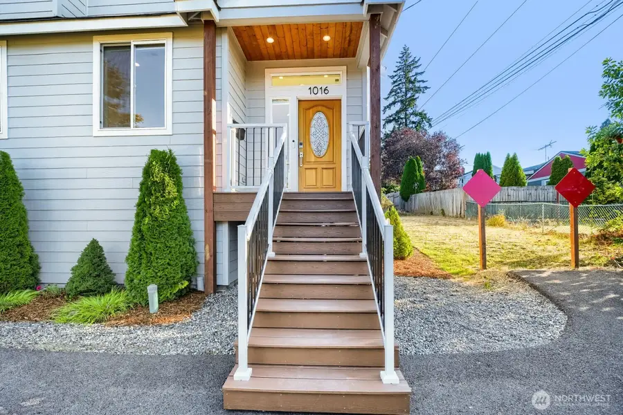 1016 E 40th Street, Tacoma, WA 98404 - #3
