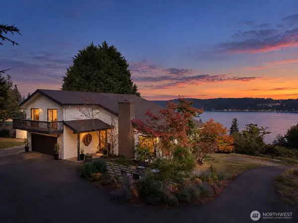 4721 Honeymoon Bay Road, Freeland, WA 98249