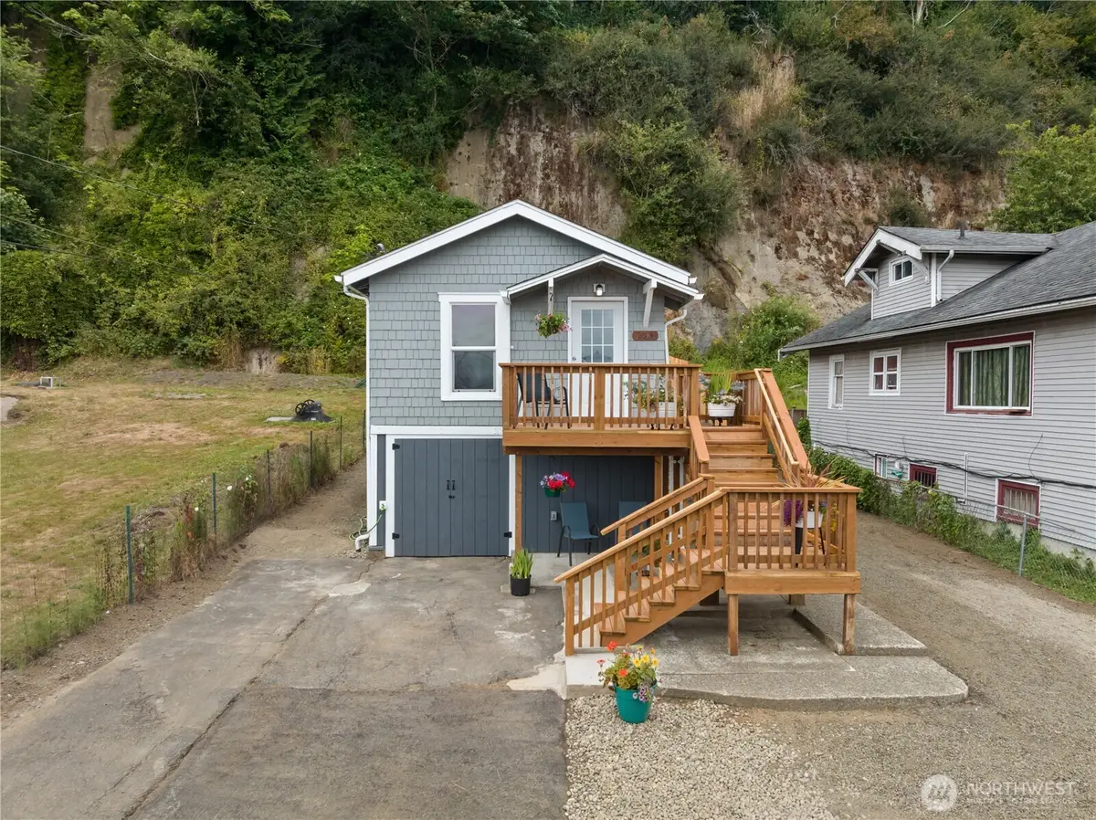 2613 Queets Avenue, Hoquiam, WA 98550 - #1