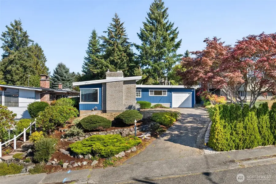 2124 E 17th Street, Bremerton, WA 98310 - #2