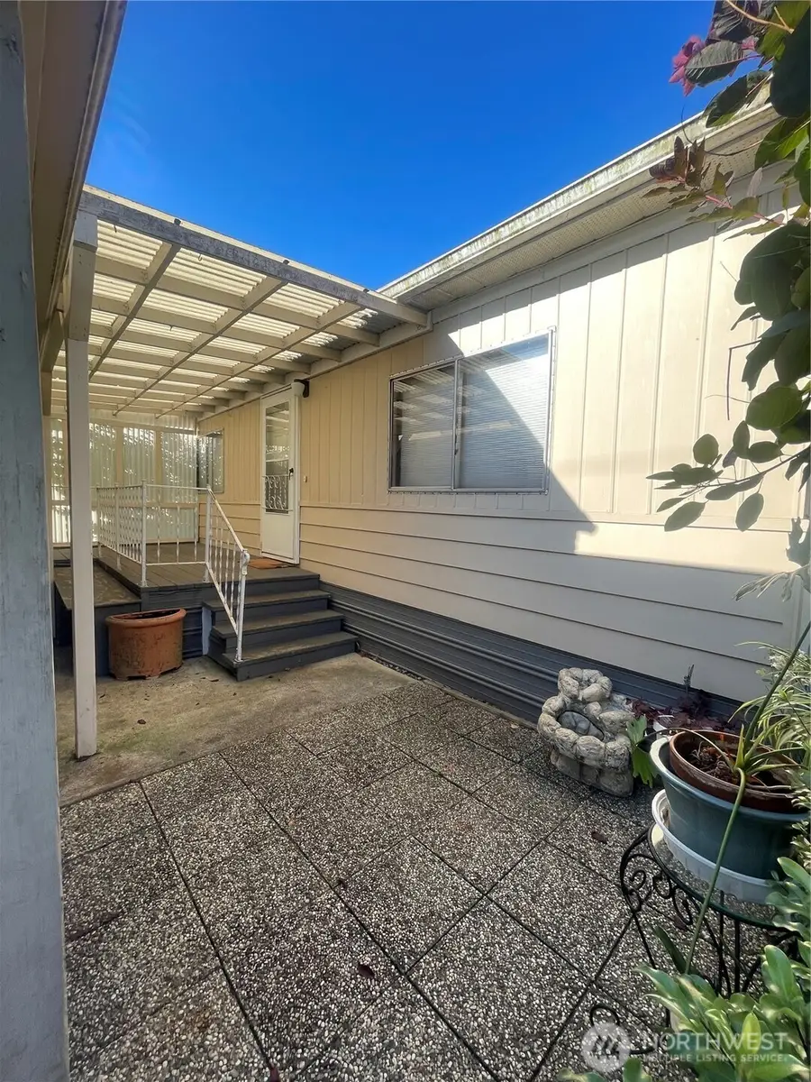 1050 Howard #28, Raymond, WA 98577 - #2