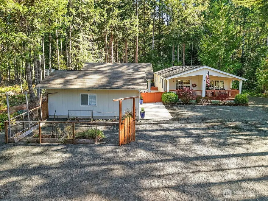 81 N Goldeneye Drive, Hoodsport, WA 98548 - #2