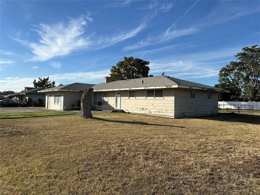 1349 E Oak Street, Othello, WA 99344 - #3