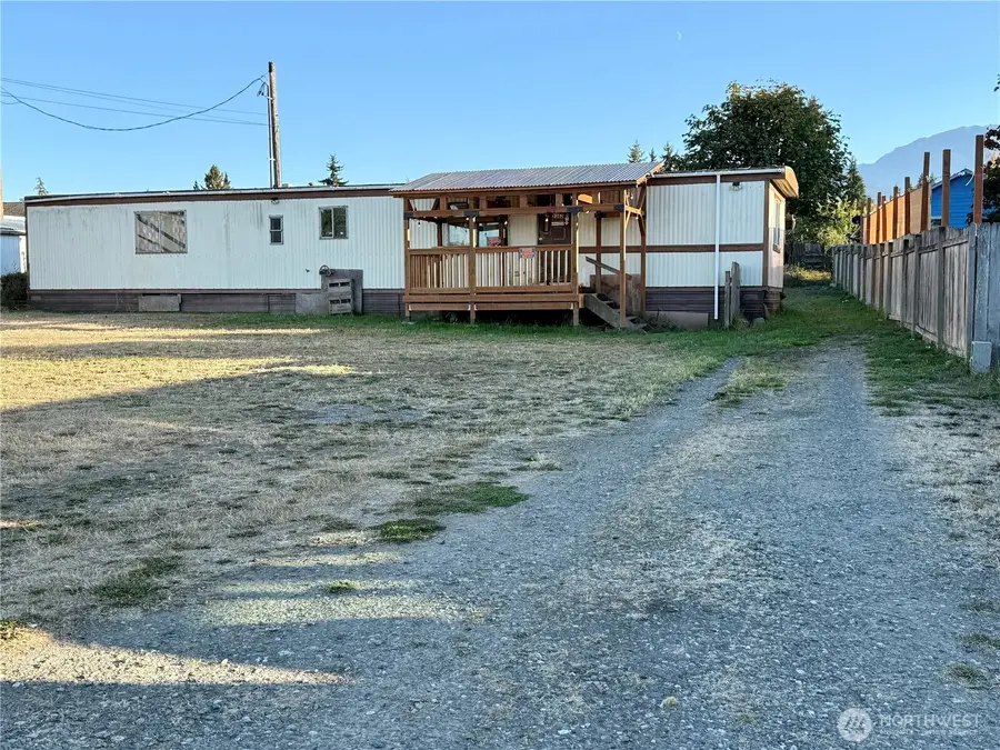 2362 E 6th Ave, Port Angeles, WA 98362 - #2