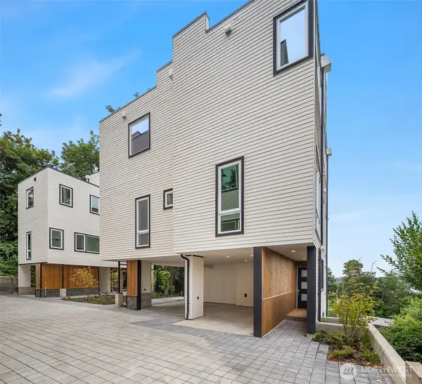 530 W Barrett Street, Seattle, WA 98109