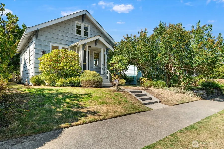 5021 36th Avenue Sw, Seattle, WA 98126 - #3