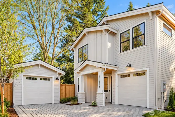 10618 NE 54th Lane, Kirkland, WA 98033