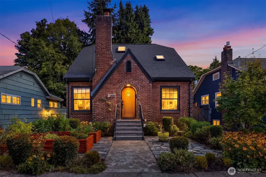 3606 42nd Avenue Sw, Seattle, WA 98116 - #2