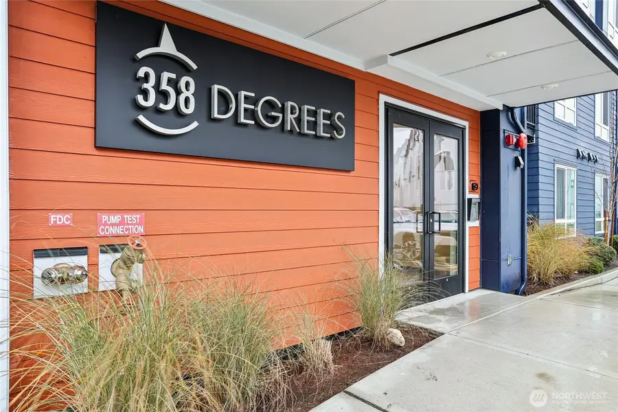 14598 Westminster Way N #102, Shoreline, WA 98133 - #3