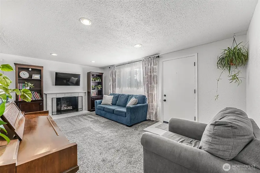 8105 Fairway Drive Sw, Lakewood, WA 98498 - #3