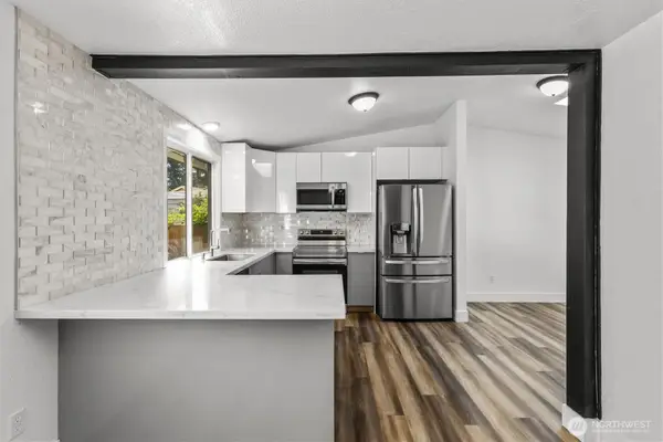8902 158th Street E, Puyallup, WA 98375