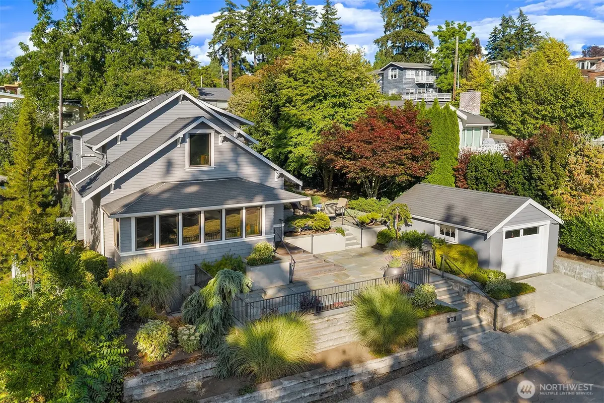 610 10th Avenue W, Kirkland, WA 98033 - #1