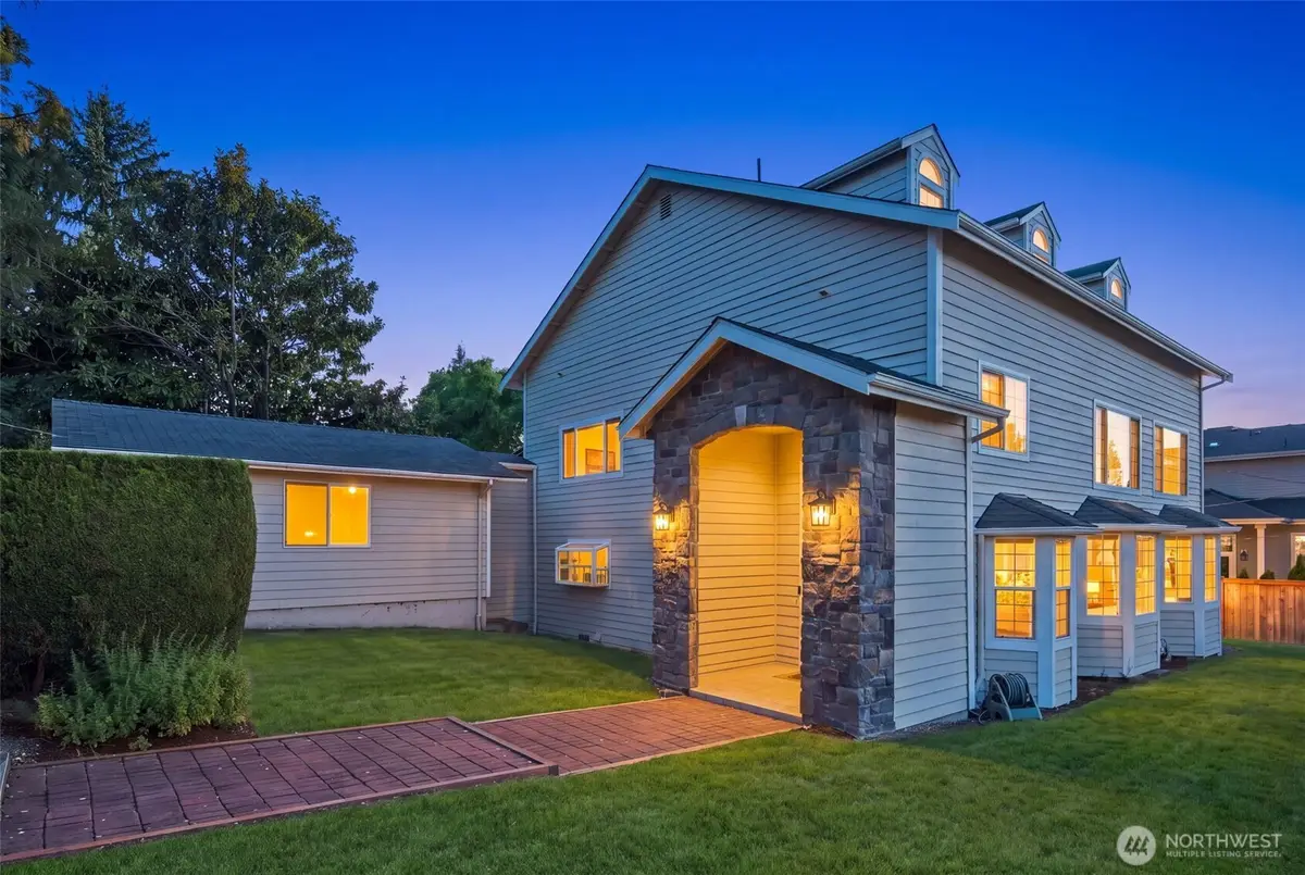 6605 SE 24th Street, Mercer Island, WA 98040 - #1
