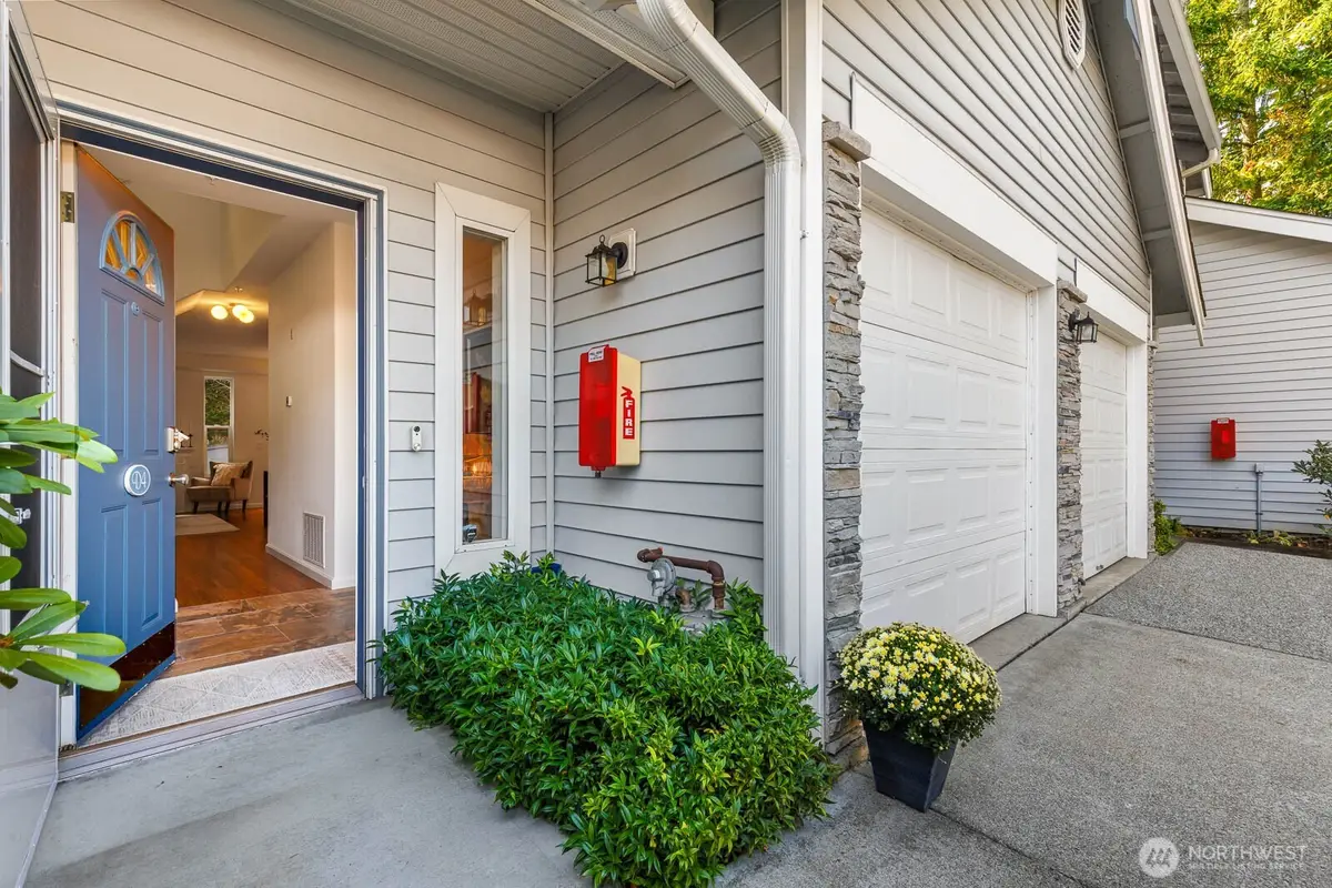 21508 50th Avenue W #D4, Mountlake Terrace, WA 98043 - #1