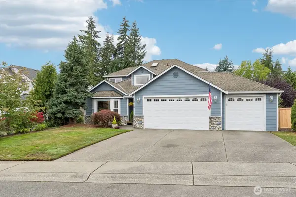 5718 Hillpointe Circle, Lynnwood, WA 98037
