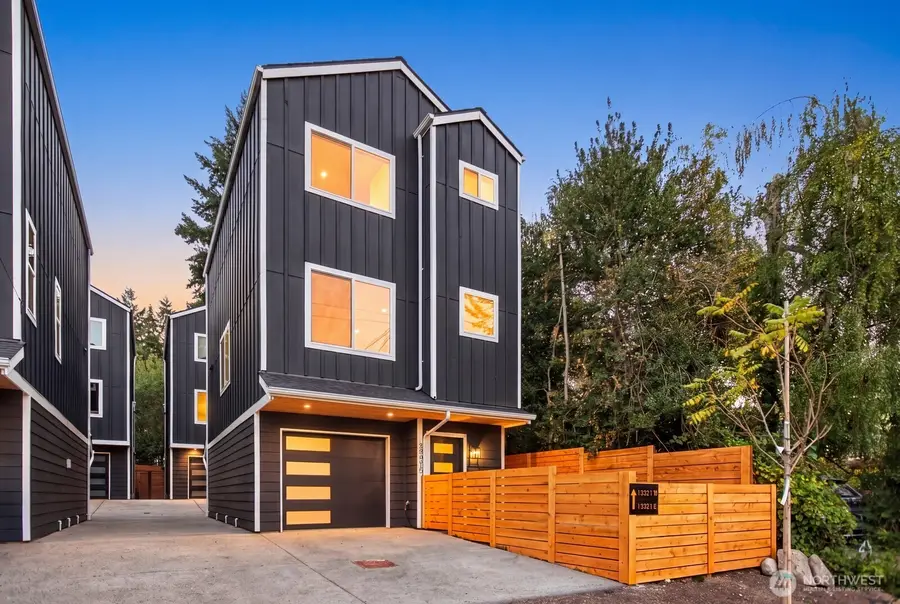 13321 3rd Avenue Ne #D, Seattle, WA 98125 - #2