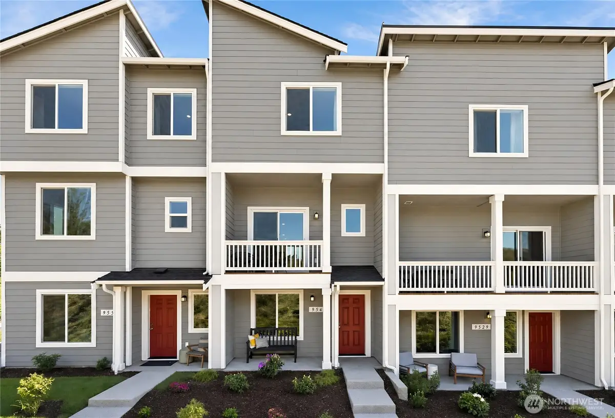 9517 Mineral Avenue Nw, Silverdale, WA 98383 - #1