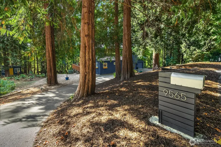 9565 NE Daniel Court, Bainbridge Island, WA 98110 - #3