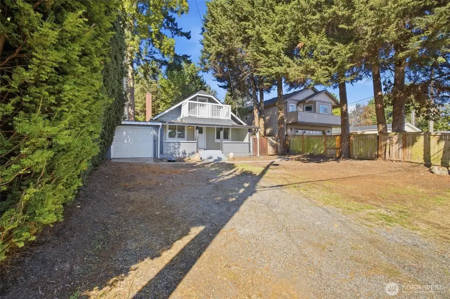 12243 16th Avenue S, Seattle, WA 98168 - #2