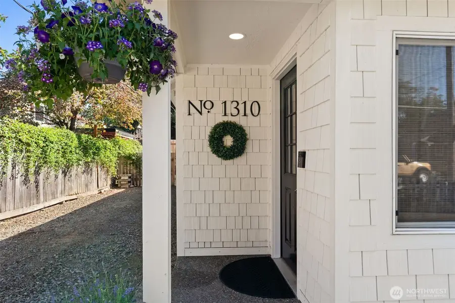 1310 N Montgomery Avenue, Bremerton, WA 98312 - #2
