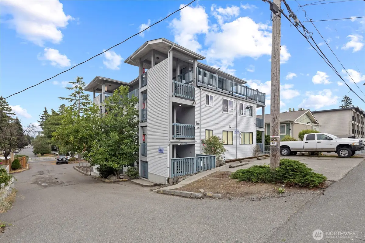 13204 12th Avenue Sw, Burien, WA 98146 - #1