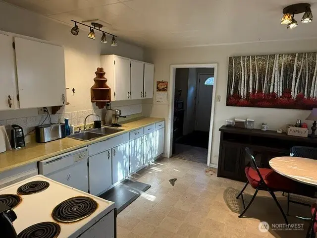 4802 S American Lake Boulevard, Tacoma, WA 98409 - #3