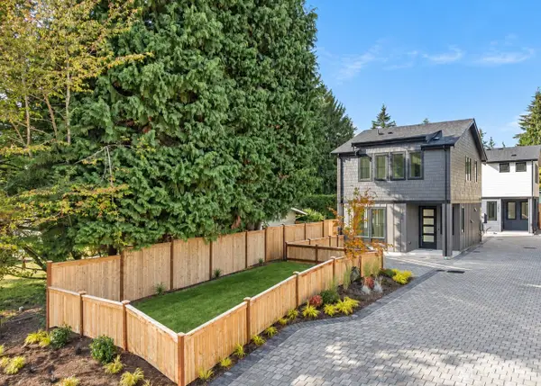 13807 84th Lane Ne, Kirkland, WA 98034