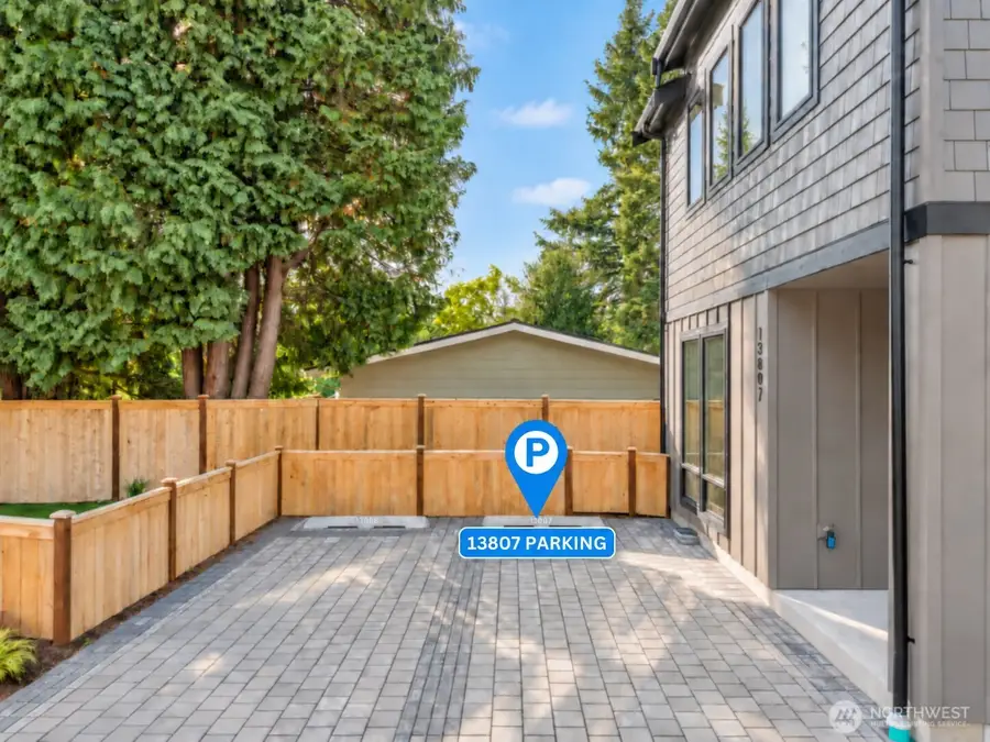 13807 84th Lane Ne, Kirkland, WA 98034 - #3