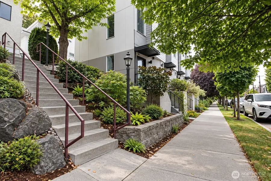 4836 Fauntleroy Way Sw, Seattle, WA 98116 - #2