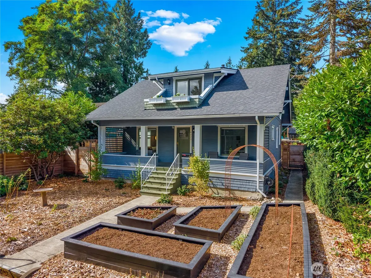 4023 47th Avenue Sw, Seattle, WA 98116 - #1