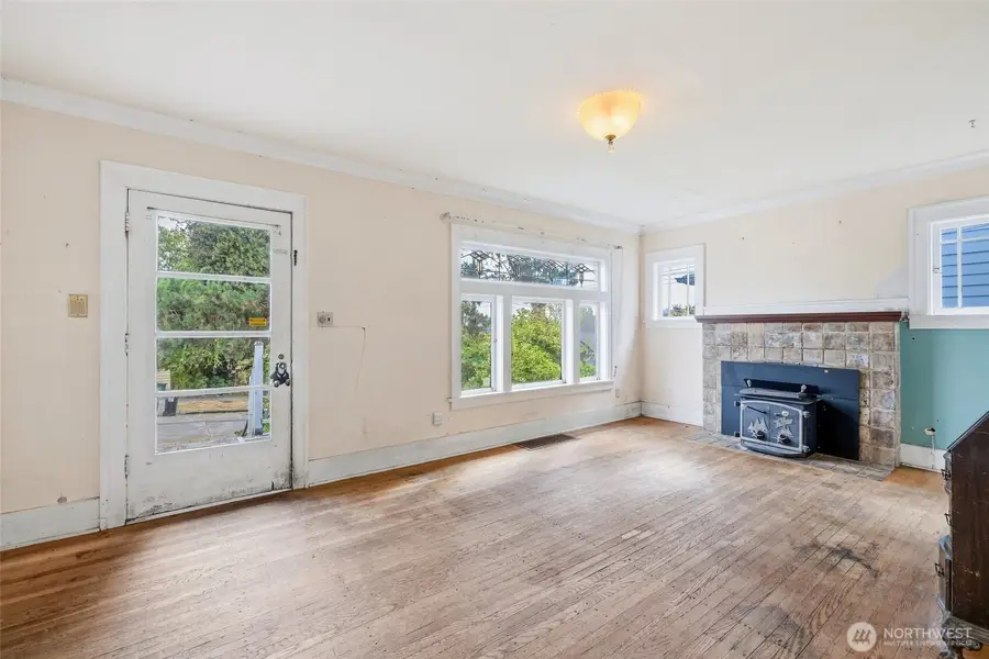 3831 Bagley Avenue N, Seattle, WA 98103 - #2