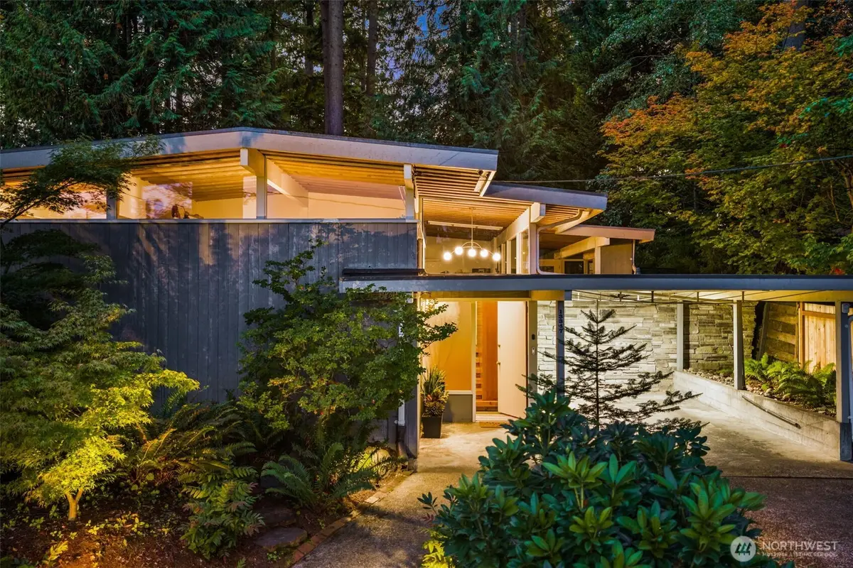 13347 12th Avenue Ne, Seattle, WA 98125 - #1
