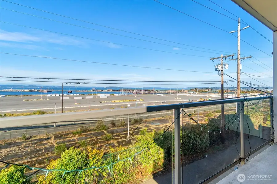 2420 Grand Avenue #102, Everett, WA 98201 - #3