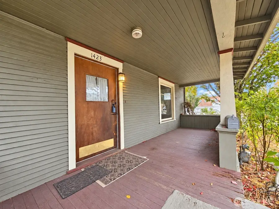 1423 S Yakima Avenue, Tacoma, WA 98405 - #3