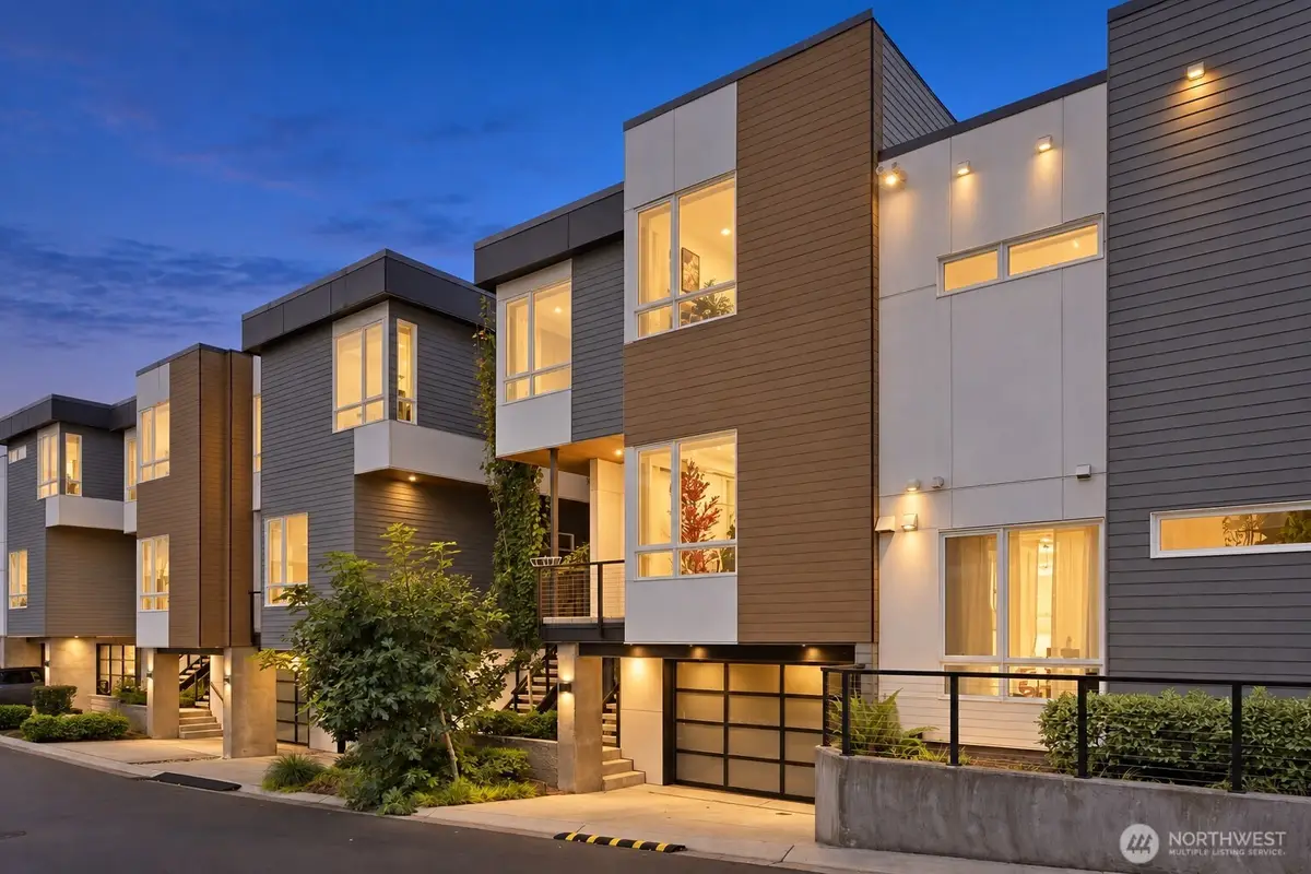 201 4th Court S #15, Kirkland, WA 98033 - #1