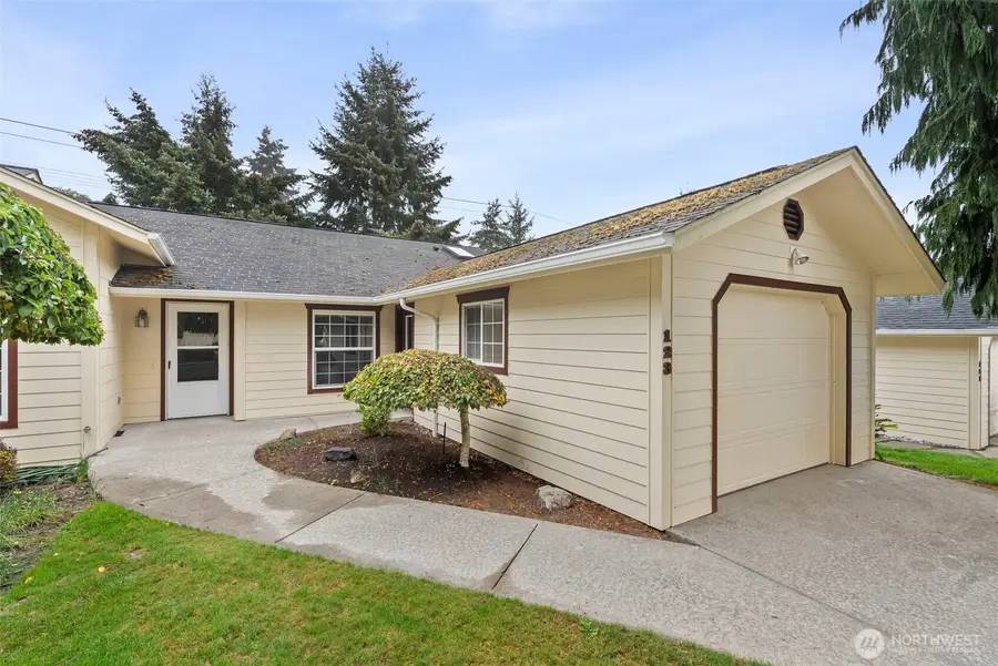 123 Robert Frost Drive, Centralia, WA 98531 - #2